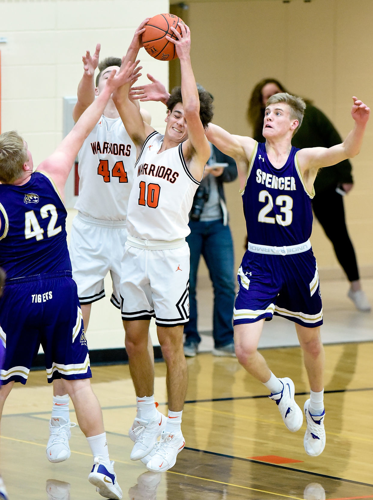 Basketball Spencer at Sergeant Bluff-Luton